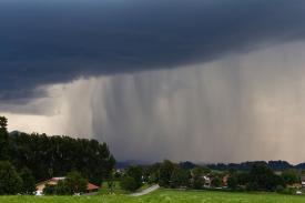 Zapowiada się burzowe popołudnie! Synoptycy ostrzegają!