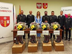Po raz kolejny Gmina Zembrzyce doposażyła strażaków OSP w środki ochrony indywidualnej.