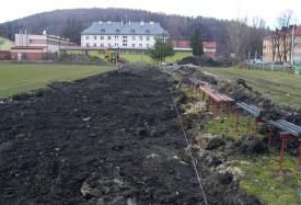 Archeolodzy znaleźli 300-letnią skrzynię. Babia Góra nie zagra na swoim stadionie